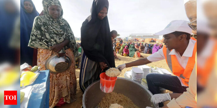 Ramadan Quick In Somalia: Some in dry Somalia break Ramadan quick with little however water