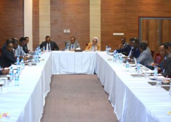Sawirro: Shir u dhexeeyo DF iyo dowlad goboleedyada oo ka furmay Muqdisho