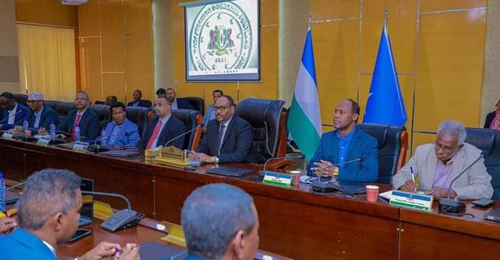 Waxaan diyaar u nahay in wada-hadal nabadeed lagu xalliyo xaaladda Garoowe – Puntland Publish