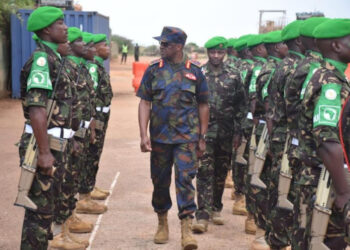 CDF Gen Ogolla holds talks with KDF troops in Somalia
