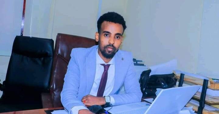 Agaasimaha guud ee wasaaradda Kalluumeysiga Puntland oo shaqa joojin lagu sameeyay – Puntland Publish