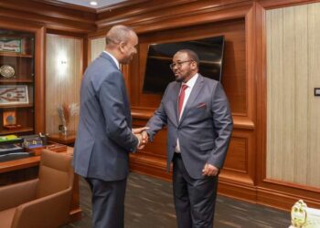 Ra’iisul Wasaare Xamsa oo qaabiley Hoggaamiyaha Maamulka SSC-khaatumo – Puntland Put up