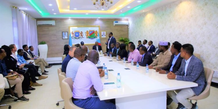 DPM Salah visits Baidoa to coordinate the aid efforts – Somali Nationwide Information Company