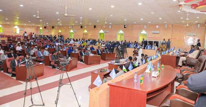 Baarlamanka Puntland oo dhawaan dood adag ka yeelanaya hubanti la’aanta doorashada – Puntland Put up
