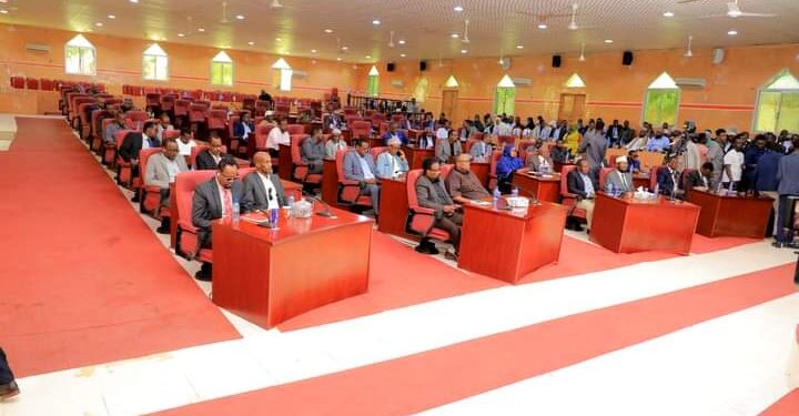 Fadhigii Baarlamanka Puntland ee Isniinta berri ah oo bathroom baajiyay xaalado amni – Puntland Submit