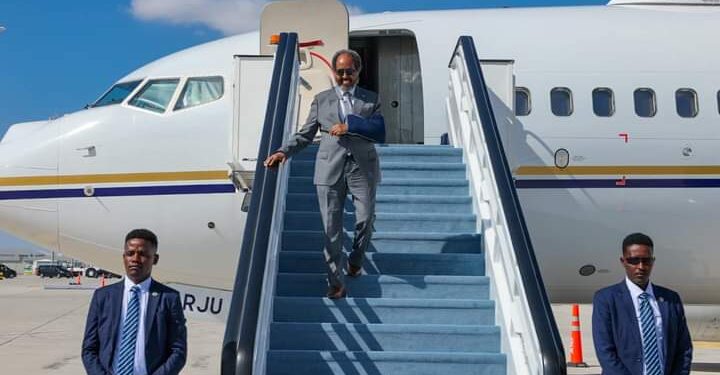 Madaxweynaha Soomaaliya oo Shirka Isbeddelka Cimmilada ee COP28 kaga qayb-galaya dalka Imaaraadka Carabta – Puntland Submit