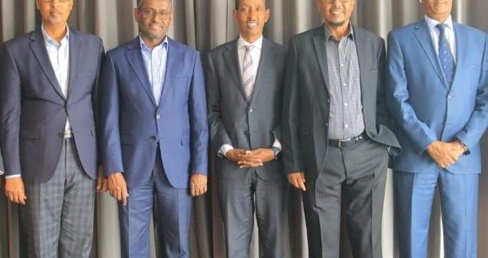 Qaar kamid ah Musharrixiinta xilka Madaxweynaha Puntland oo ku dhawaaqay is-bahaysi cusub – Puntland Put up