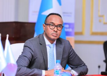 Guddoomiye Maxamuud Macallin oo shir ka daah-furay Muqdisho + Sawirro