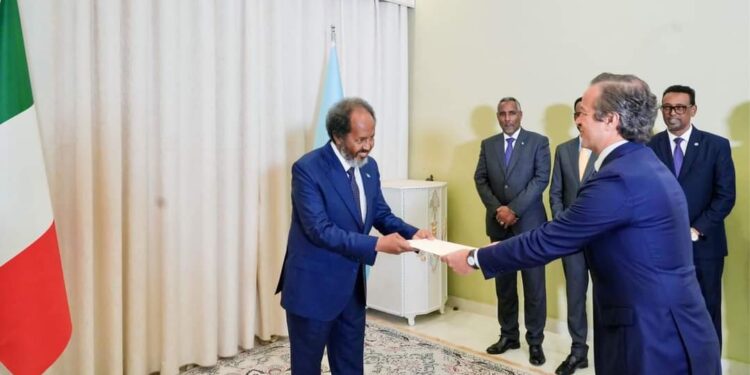 President Hassan Sheikh Receives Credentials of New Italian Ambassador to Somalia – Somali Nationwide Information Company