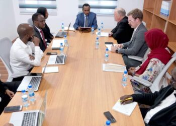 Auditor Normal receives officers from the Norwegian Embassy – Somali Nationwide Information Company