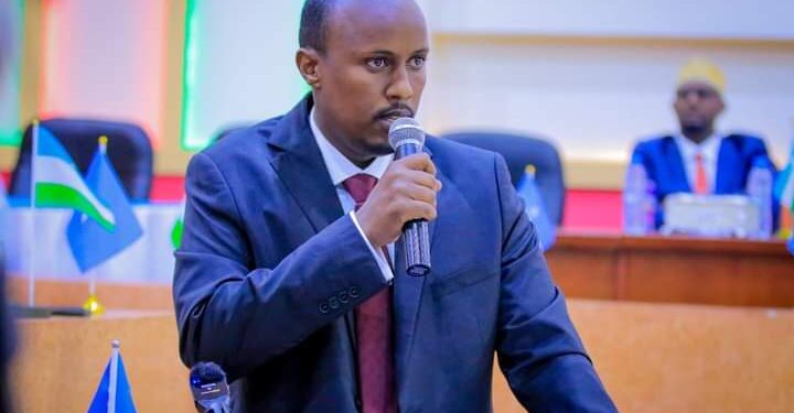 Xildhibaan Cabdirisaaq Axmed Siciid oo lavatory doortay Guddoomiyaha cusub ee Baarlamanka Puntland – Puntland Put up