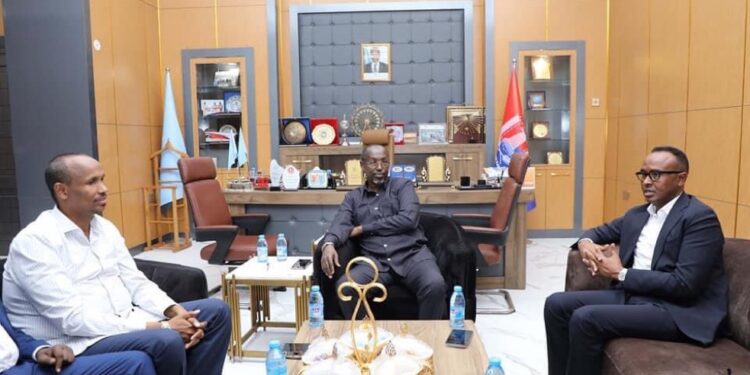 Commissioner of SoDMA meets the Mayor of Mogadishu – Somali Nationwide Information Company