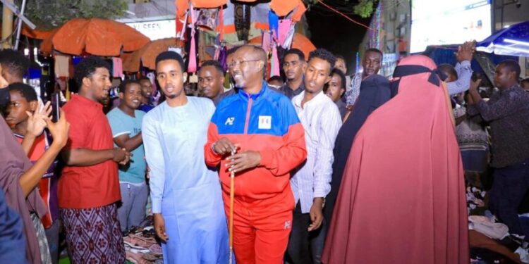 Governor of Banadir and Mayor of Mogadishu Examine Hamarweyne District Market – Somali Nationwide Information Company