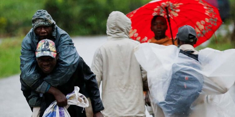 Kenya flood toll rises to 181 as houses and roads are destroyed