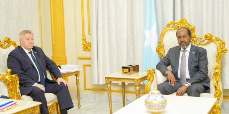 Somalia’s president meets Russian ambassador Mikhail Golovanov 