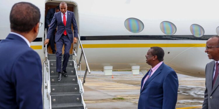 Somalia’s PM arrives in Kenya in first official go to