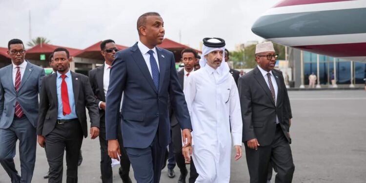 Ra’iisul wasaaraha Soomaaliya oo u ambabaxay dalka Qatar + Sawirro