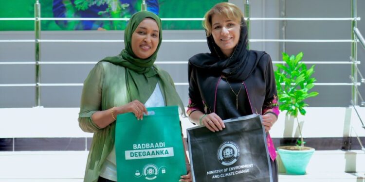 Ministry of Surroundings raises consciousness concerning the dangerous impacts of the single-use plastic baggage – Somali Nationwide Information Company