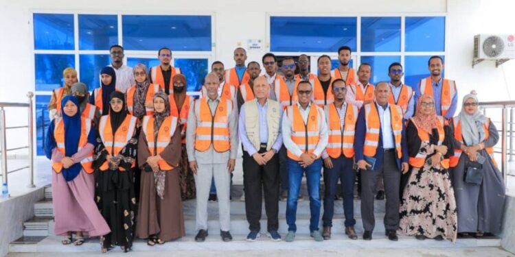 Commissioner of SoDMA Meets with Somali Ambassador to Saudi Arabia – Somali Nationwide Information Company