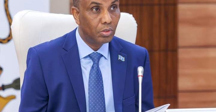Ra’iisul wasaare Xamse oo ku tilmaamay weerarkii xeebta Liido mid lagu dabar-goynayo shacabka Soomaaliyeed – Puntland Publish