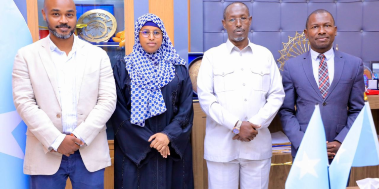 Mayor of Mogadishu Bids Farewell to IOM Chief, Celebrates Achievements in Humanitarian Efforts – Somali Nationwide Information Company