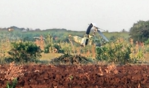 Navy Helicopter Crash Exterior Mogadishu; All Passengers Survive