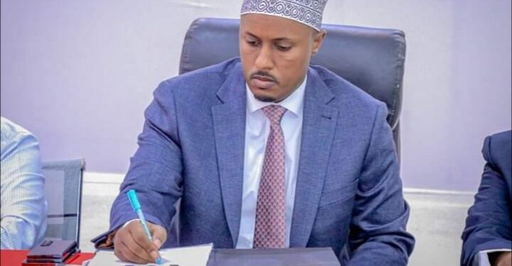 Xubnaha Baarlamaanka Soomaaliya ee laga soo doorto Puntland oo lagu casumay Kal-fadhiga Baarlamaanka Puntland – Puntland Put up