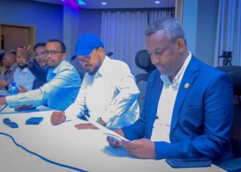 Xildhibaanada Baarlamaanka Federaalka ee laga soo doorto Puntland oo si buuxda u taageeray Jubaland – Puntland Submit