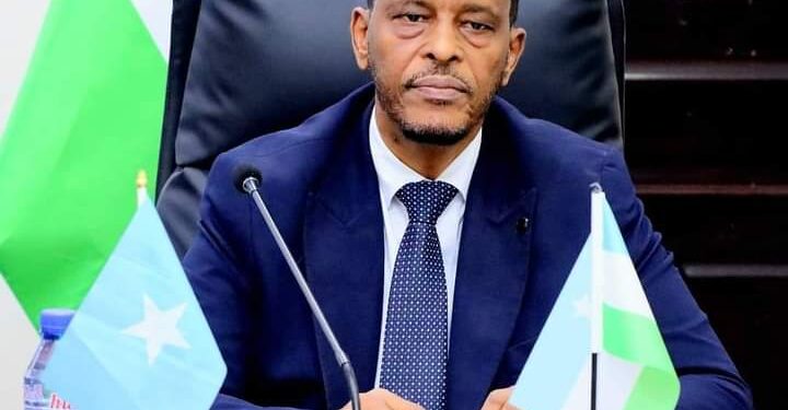Baarlamaanka Puntland oo saaka su’aalo weydiin ugu yeeray mas’uuliyiin wasaaradda Maaliyadda – Puntland Put up
