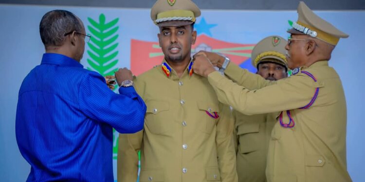 Madaale oo darajo dalacsiin ah u xiray saraakiil ka tirsan ciidanka Ilaalada deegaanka