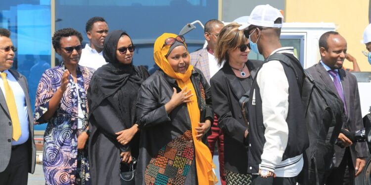 147 Stranded Somali Migrants Return Residence from Libya – Somali Nationwide Information Company