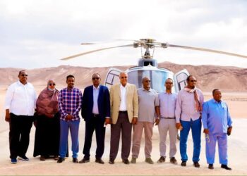 Dowladda Puntland oo soo bandhigtay diyaarad Helicopter oo la shaqayn doonta Ciidamada ku jira Hawlgalka Ciribtirka Argagixidada – Puntland Put up