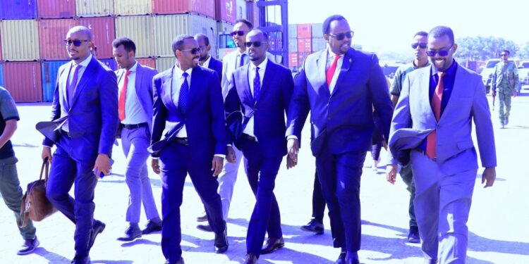 Deputy Prime Minister visits Mogadishu Port to evaluate growth efforts – Somali Nationwide Information Company