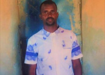 Dowladda Puntland oo soo bandhigtay nin la sheegay in uu Daacish ka soo baxay – Puntland Submit
