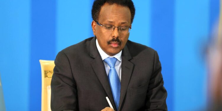 Madaxweyne hore Farmaajo oo soo dhaweeyay gogosha uu ku baaqay Madaxweyne Xasan Sheekh Maxamuud – Puntland Put up