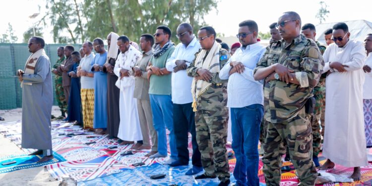 Hirshabelle President Celebrates Eid with Troops on Center Shabelle Frontlines – Somali Nationwide Information Company