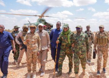 Somalia’s president narrowly escapes assassination try, travels to frontlines 
