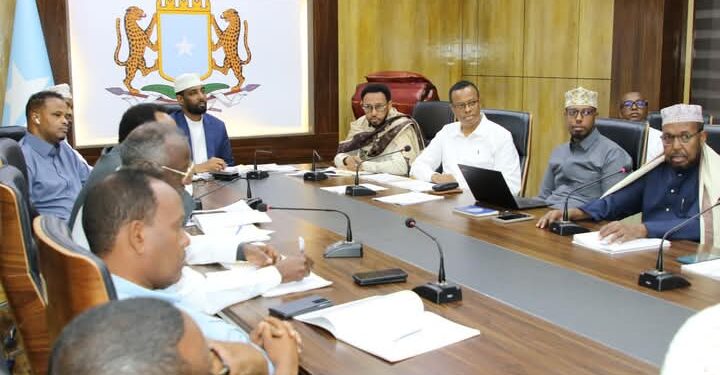 Finance Minister, Central Financial institution Chairman seek the advice of with Monetary Committee of the Parliament and Spiritual Students – Somali Nationwide Information Company