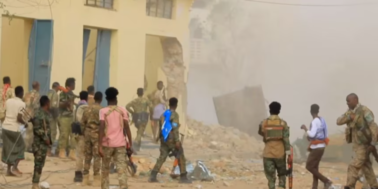 Fahfaahin: Al-Shabaab oo Weerartay Lodge ku yaal Beledweyne, 7 Qof oo Ku Dhintay